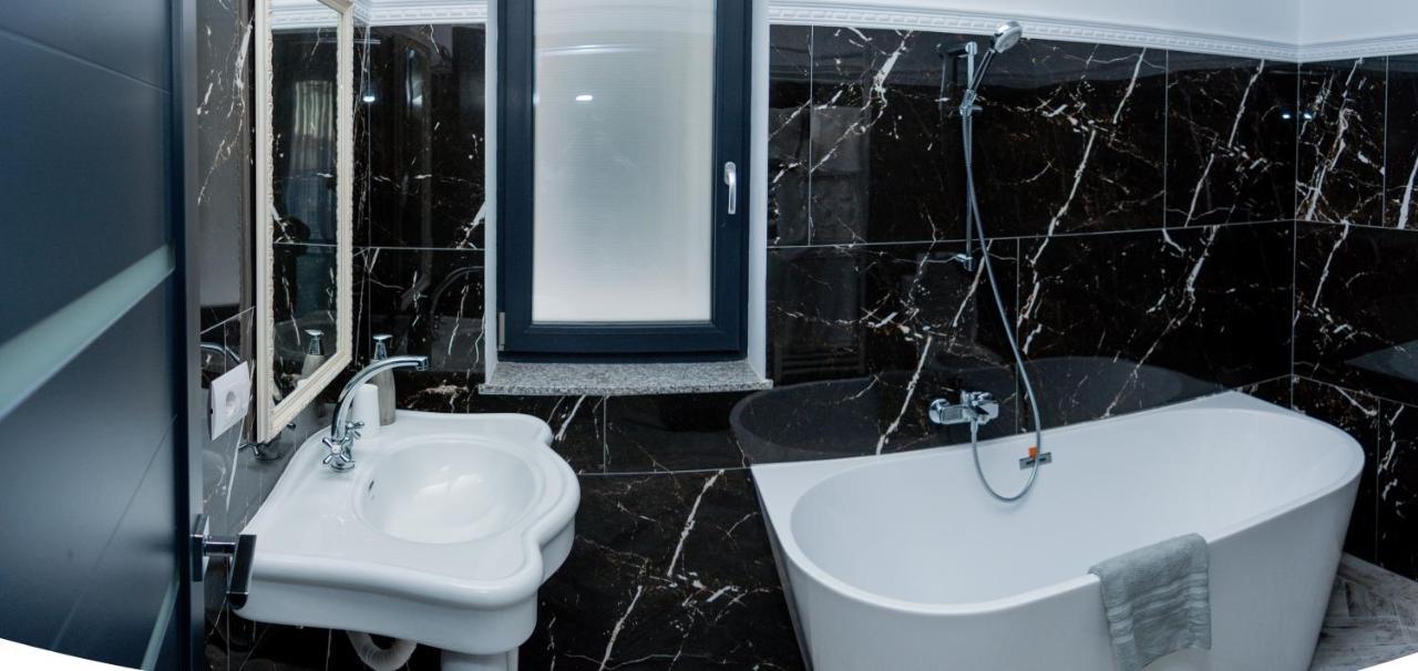Buhay Osanu Bed & Breakfast Satu Mare Ngoại thất bức ảnh