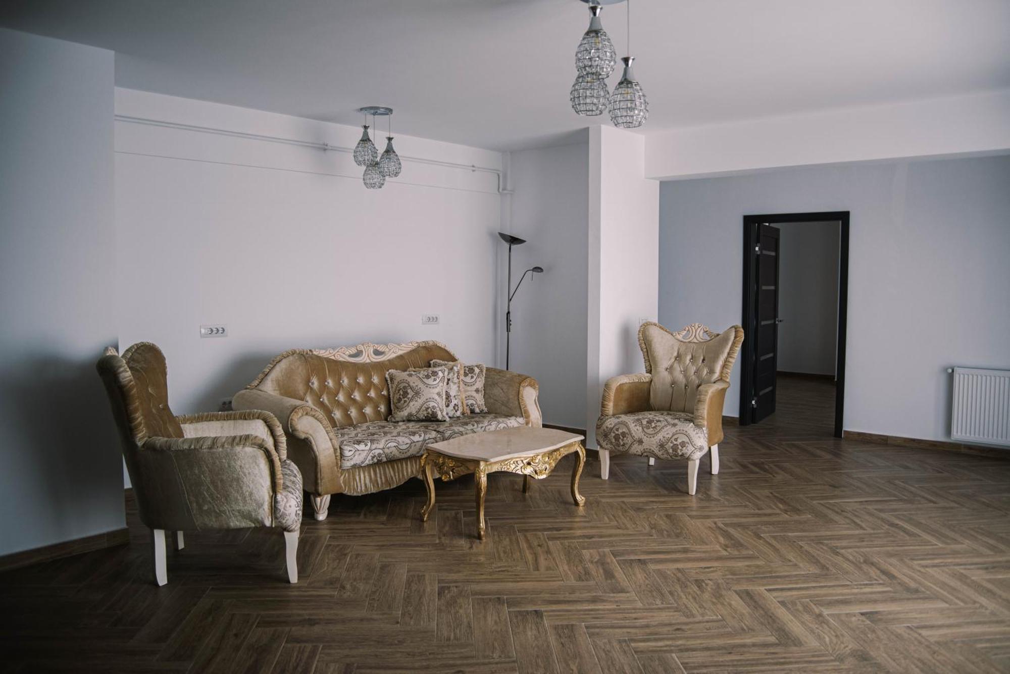 Buhay Osanu Bed & Breakfast Satu Mare Ngoại thất bức ảnh